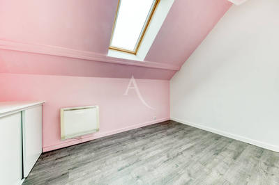 Maison - 92 m² - 5 pièces