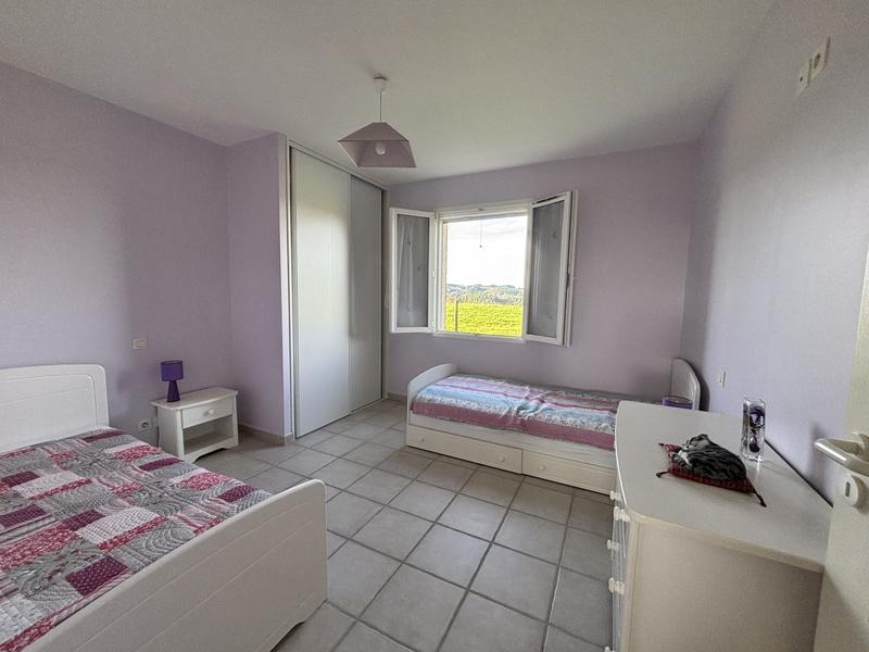 Maison traditionnelle - 143 m² - 6 pièces