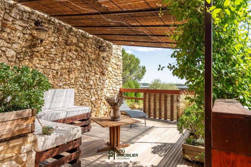 Maison de ville - 200 m² - 7 pièces