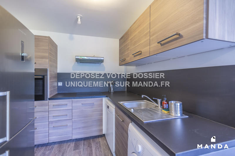 Chambre - 9 m² - 6 pièces