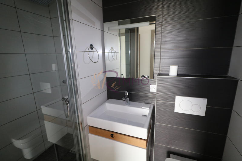 Appartement - 105 m² - 4 pièces