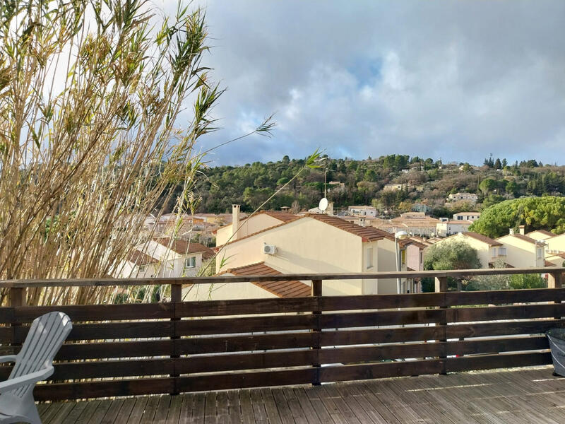 Maison - 100 m² - 4 pièces