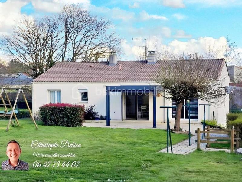 Maison traditionnelle - 106 m² - 5 pièces