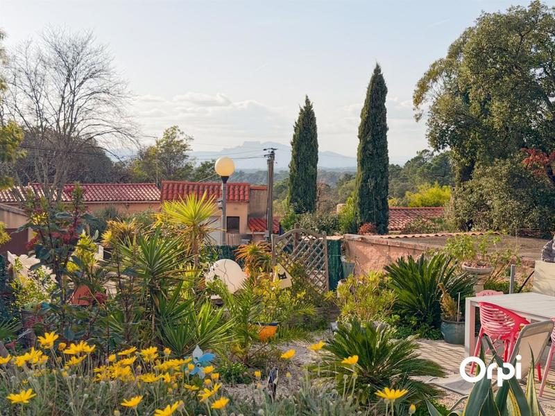 Maison - 90 m² - 3 pièces