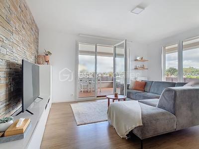 Appartement - 81 m² - 4 pièces