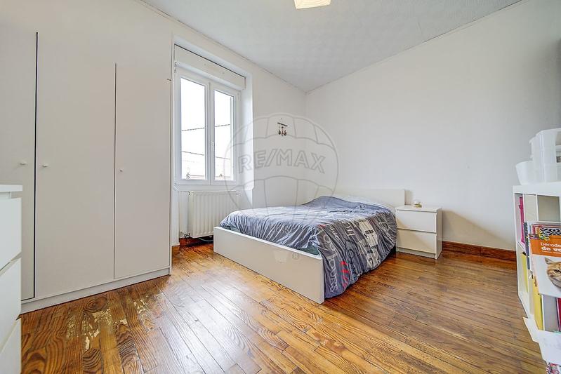 Maison - 83 m² - 4 pièces