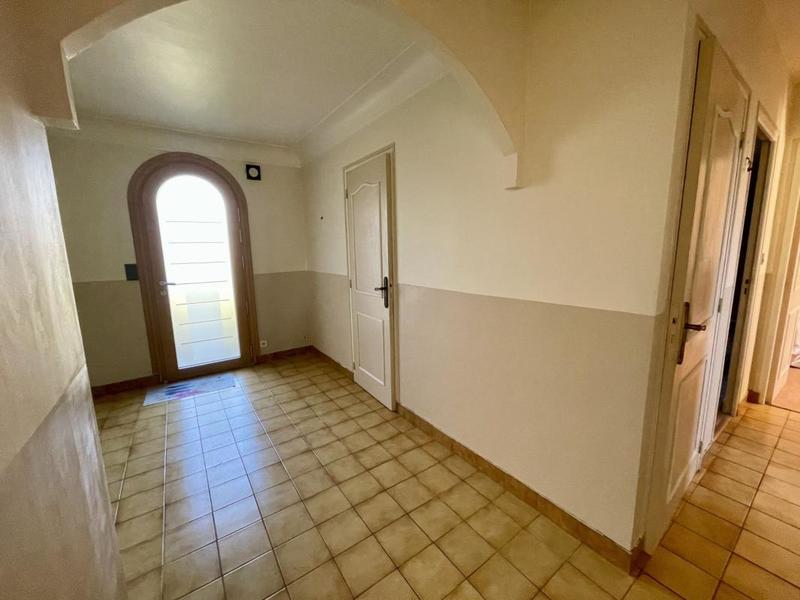 Maison - 210 m² - 7 pièces