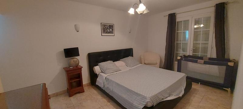 Maison - 184 m² - 7 pièces