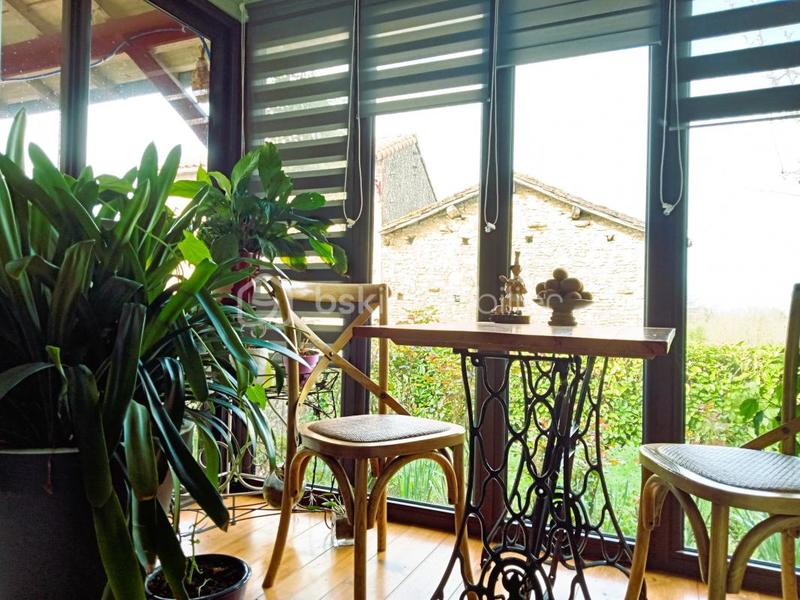 Maison chambre d'hôtes - 176 m² - 9 pièces