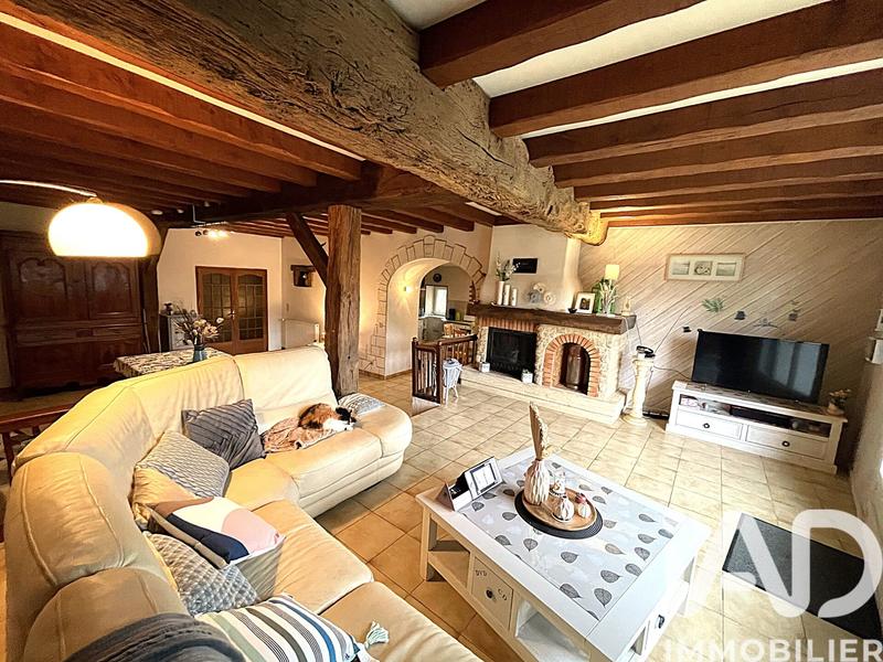 Maison - 248 m² - 8 pièces