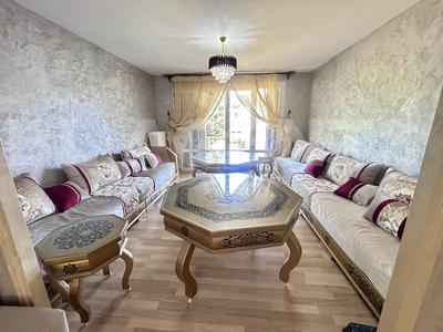 Appartement - 83 m² - 4 pièces