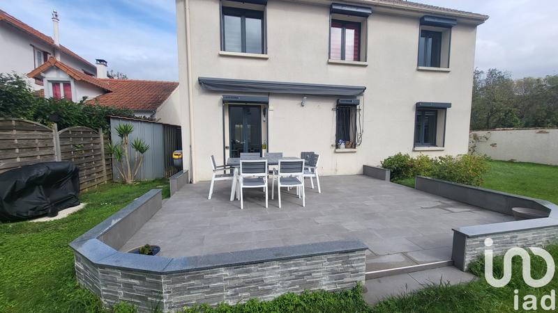 Maison - 133 m² - 7 pièces