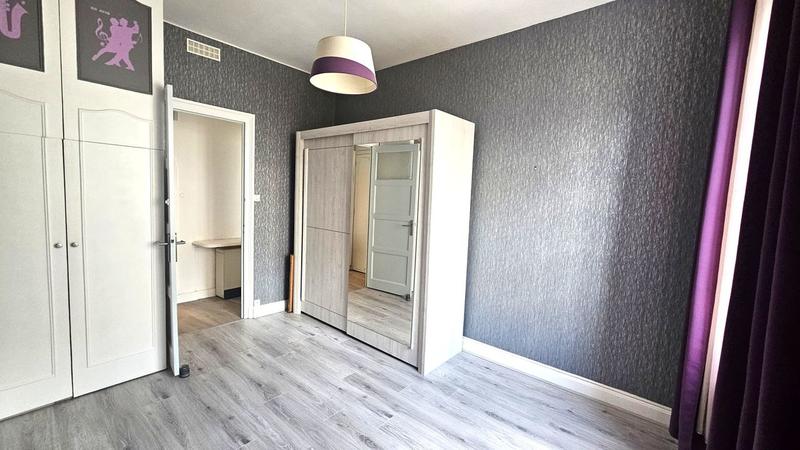 Appartement - 93 m² - 4 pièces