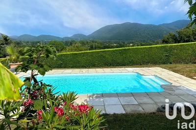 Maison - 177 m² - 6 pièces