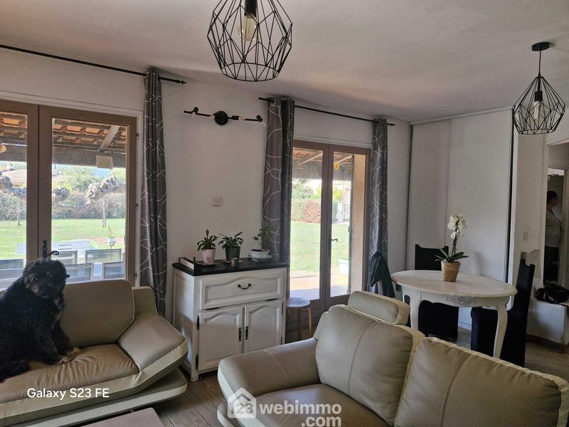 Villa - 90 m² - 4 pièces