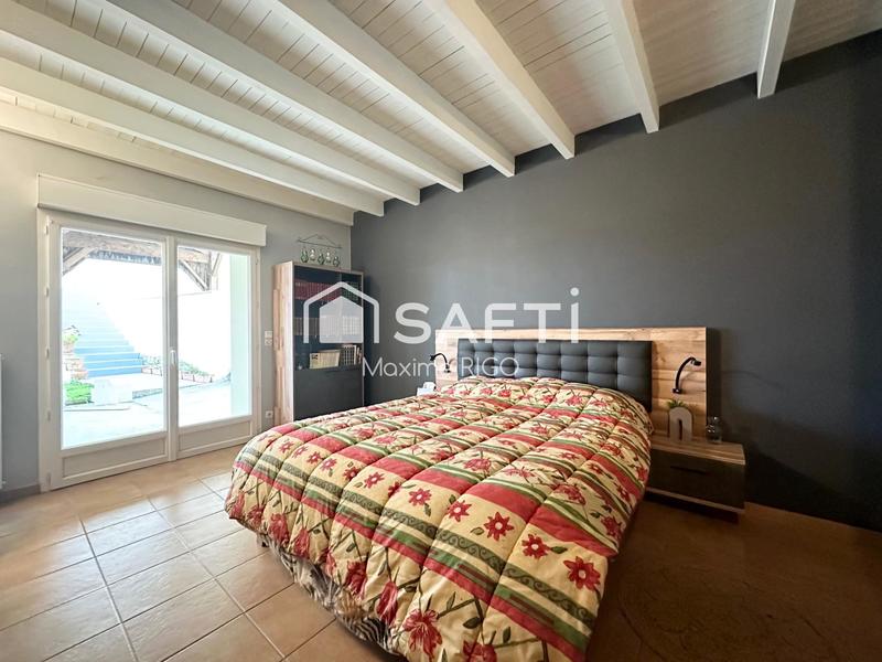 Maison - 285 m² - 4 pièces