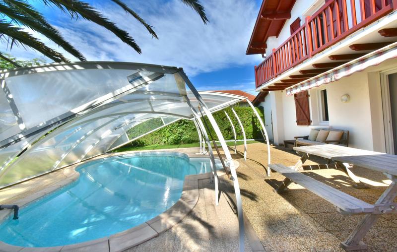 Villa - 202 m² - 7 pièces