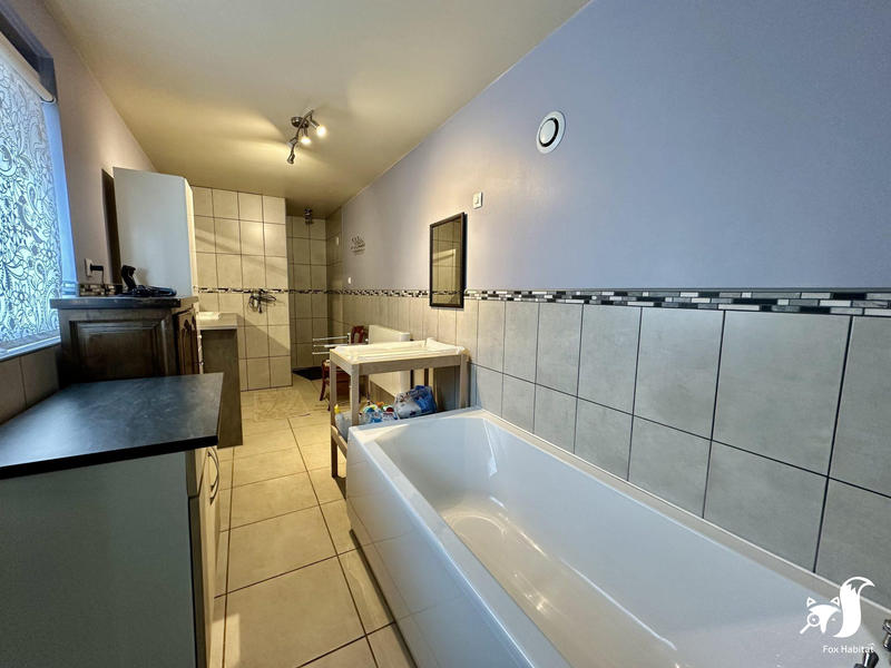 Maison - 181 m² - 7 pièces