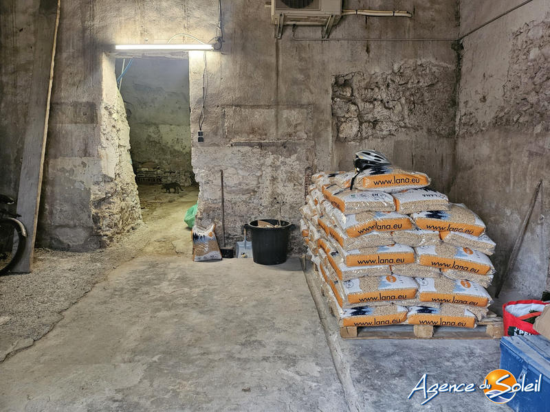 Château - 185 m² - 8 pièces