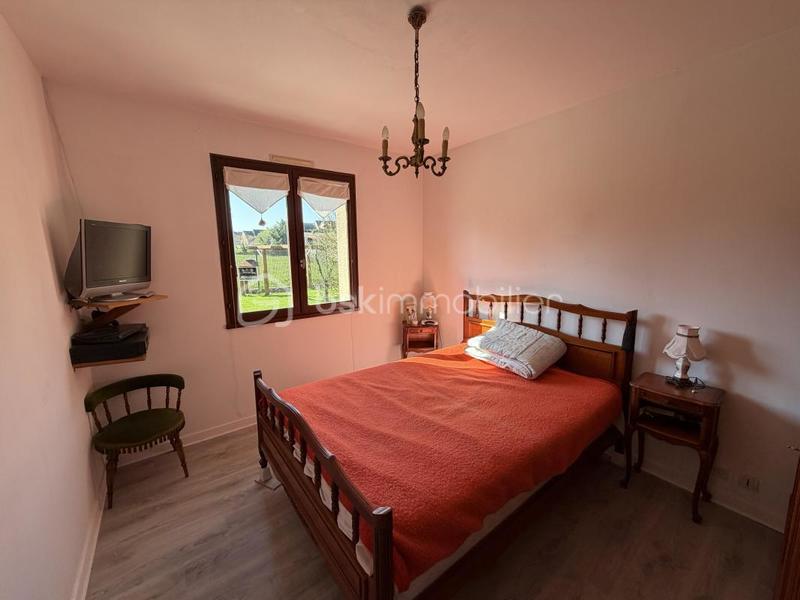 Maison traditionnelle - 82 m² - 4 pièces