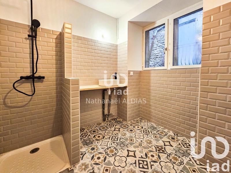 Maison - 171 m² - 9 pièces