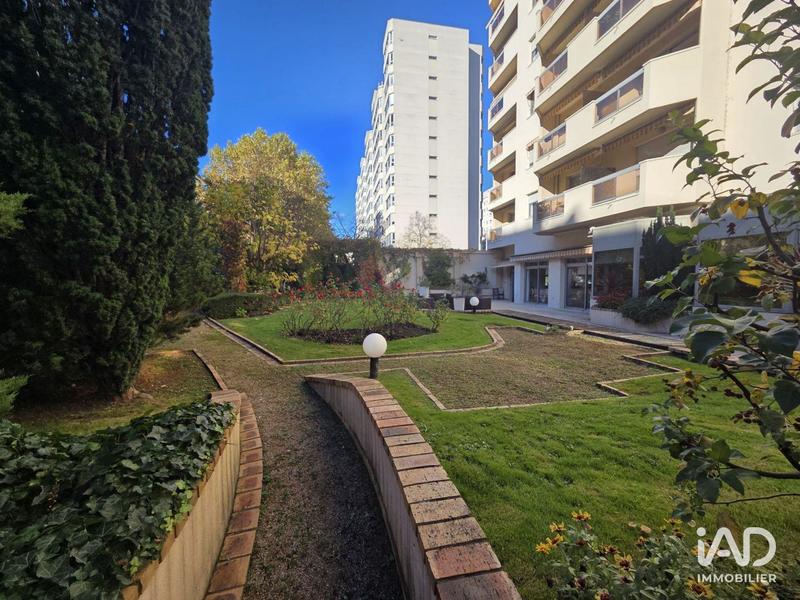 Appartement - 85 m² - 3 pièces