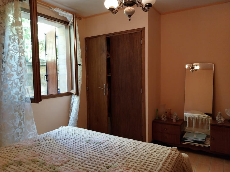 Maison - 239 m² - 8 pièces