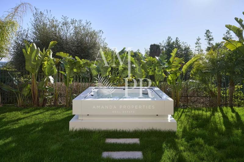 Villa sur toit - 315 m² - 7 pièces