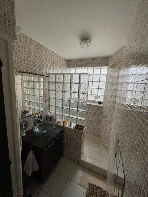 Maison traditionnelle - 143 m² - 8 pièces