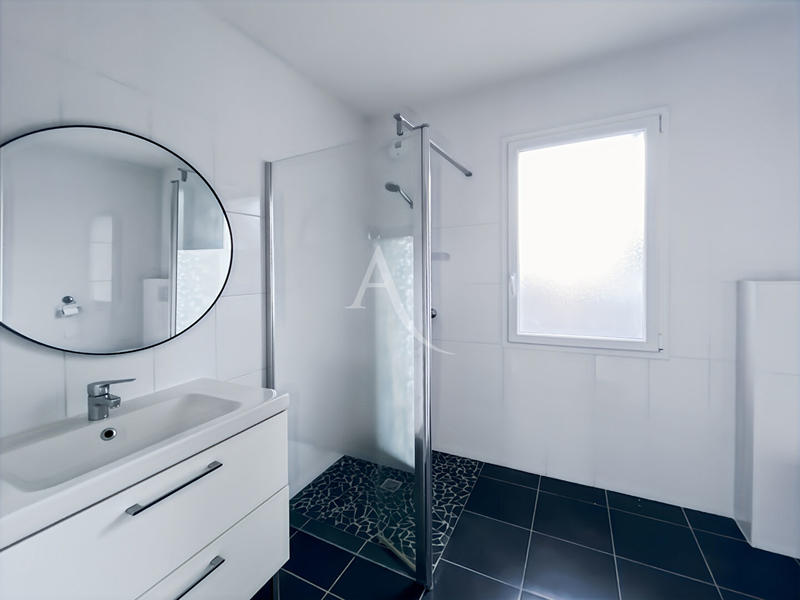 Maison - 96 m² - 4 pièces