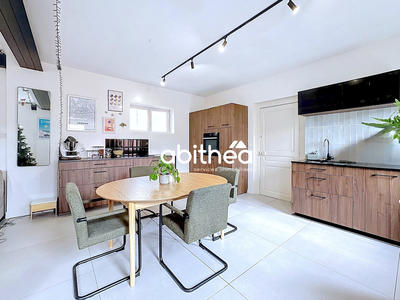 Maison - 163 m² - 6 pièces