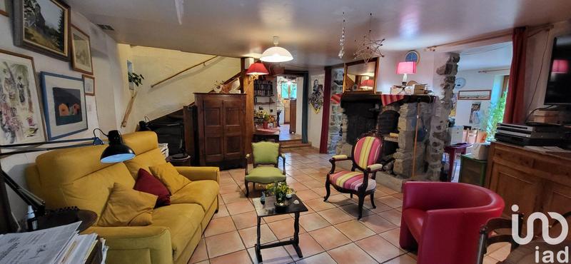 Maison - 300 m² - 13 pièces