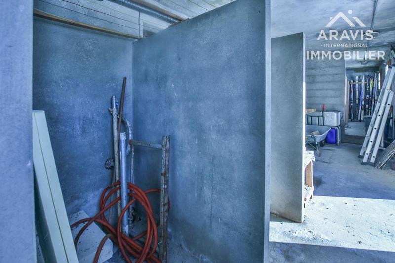 Maison - 398 m² - 13 pièces