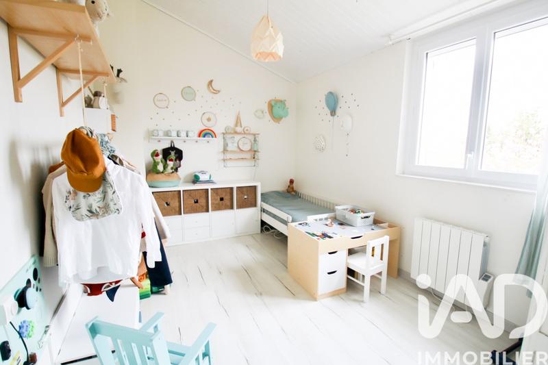 Maison - 205 m² - 9 pièces