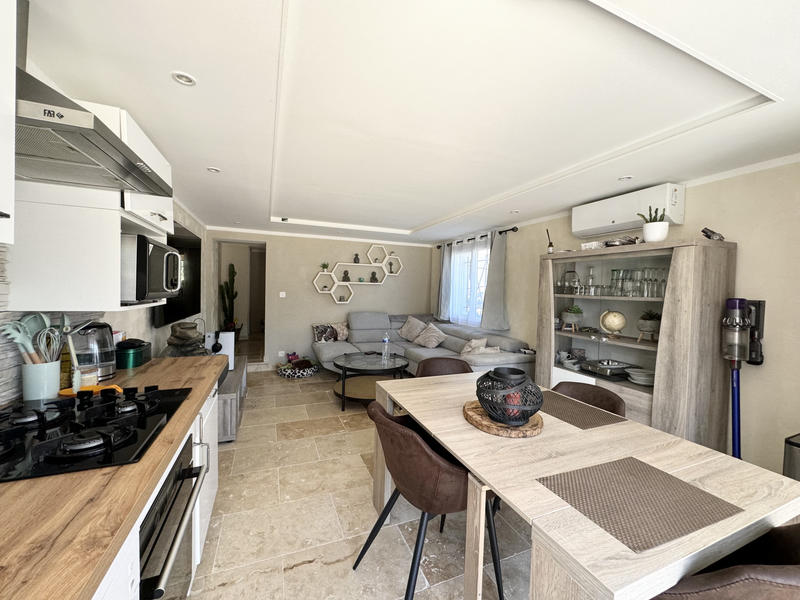 Villa - 270 m² - 10 pièces