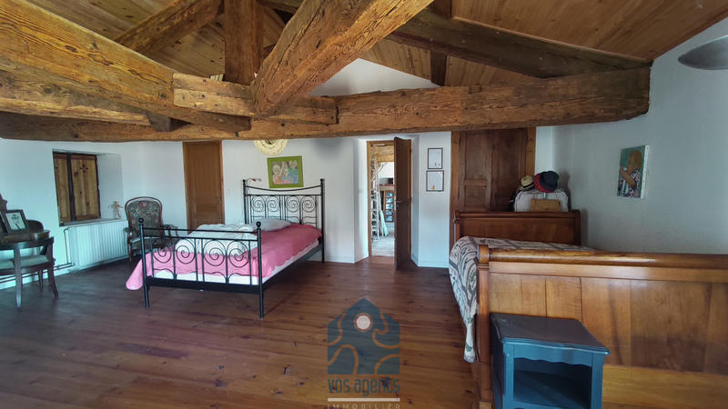 Maison - 300 m² - 7 pièces