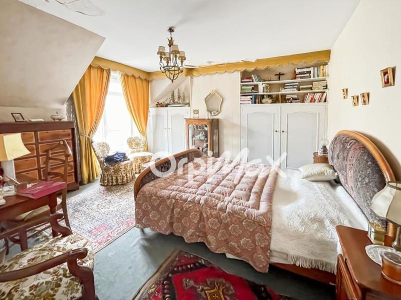 Maison - 200 m² - 4 pièces