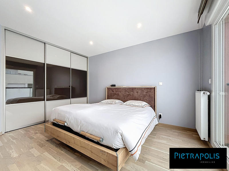 Appartement - 91 m² - 3 pièces