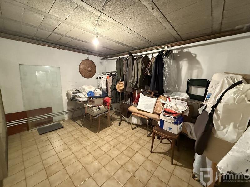 Pavillon - 200 m² - 8 pièces