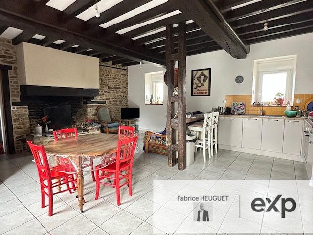 Maison - 159 m² - 6 pièces