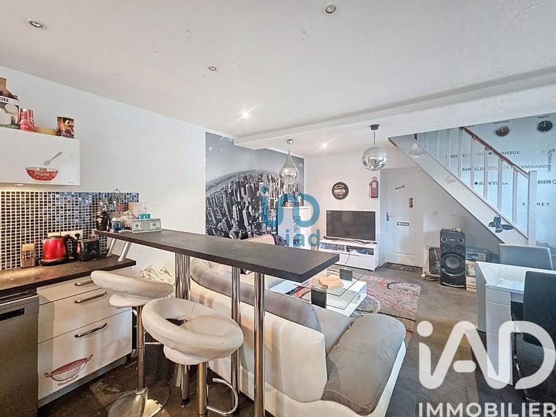 Maison - 80 m² - 5 pièces