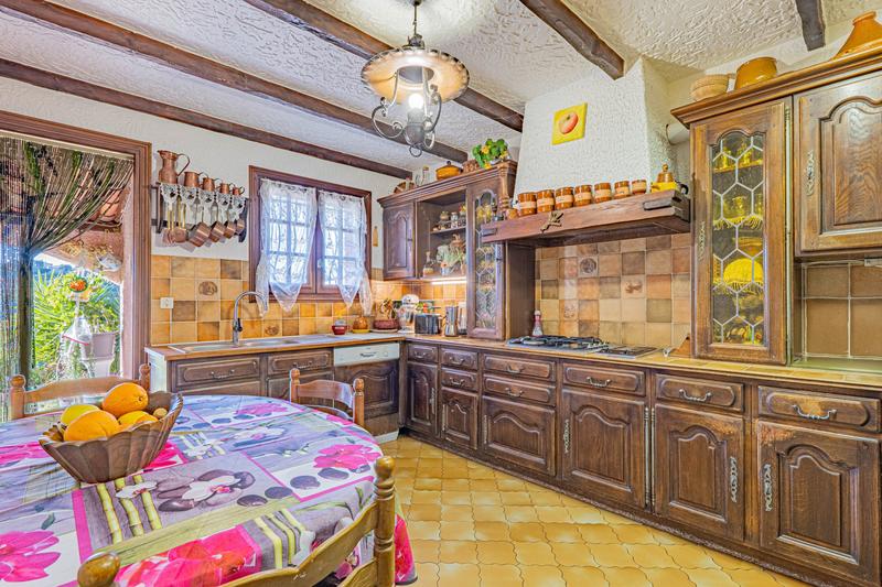 Maison - 141 m² - 5 pièces