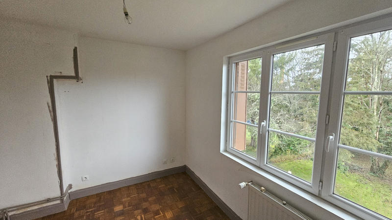 Maison - 95 m² - 5 pièces