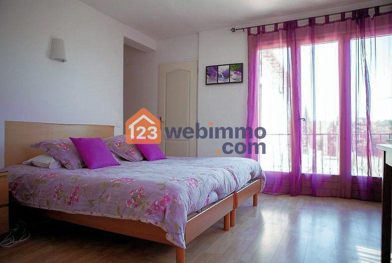 Villa - 280 m² - 8 pièces