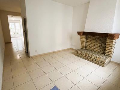 Maison - 80 m² - 5 pièces
