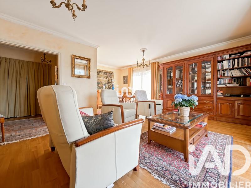 Appartement - 111 m² - 5 pièces