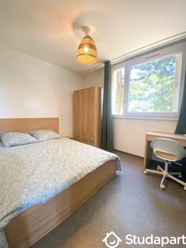 Chambre - 11 m² - 1 pièce