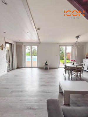 Maison - 190 m² - 8 pièces