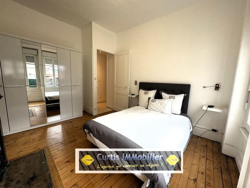 Appartement - 94 m² - 4 pièces