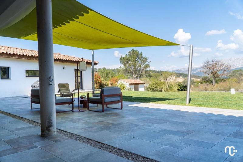 Maison - 152 m² - 6 pièces